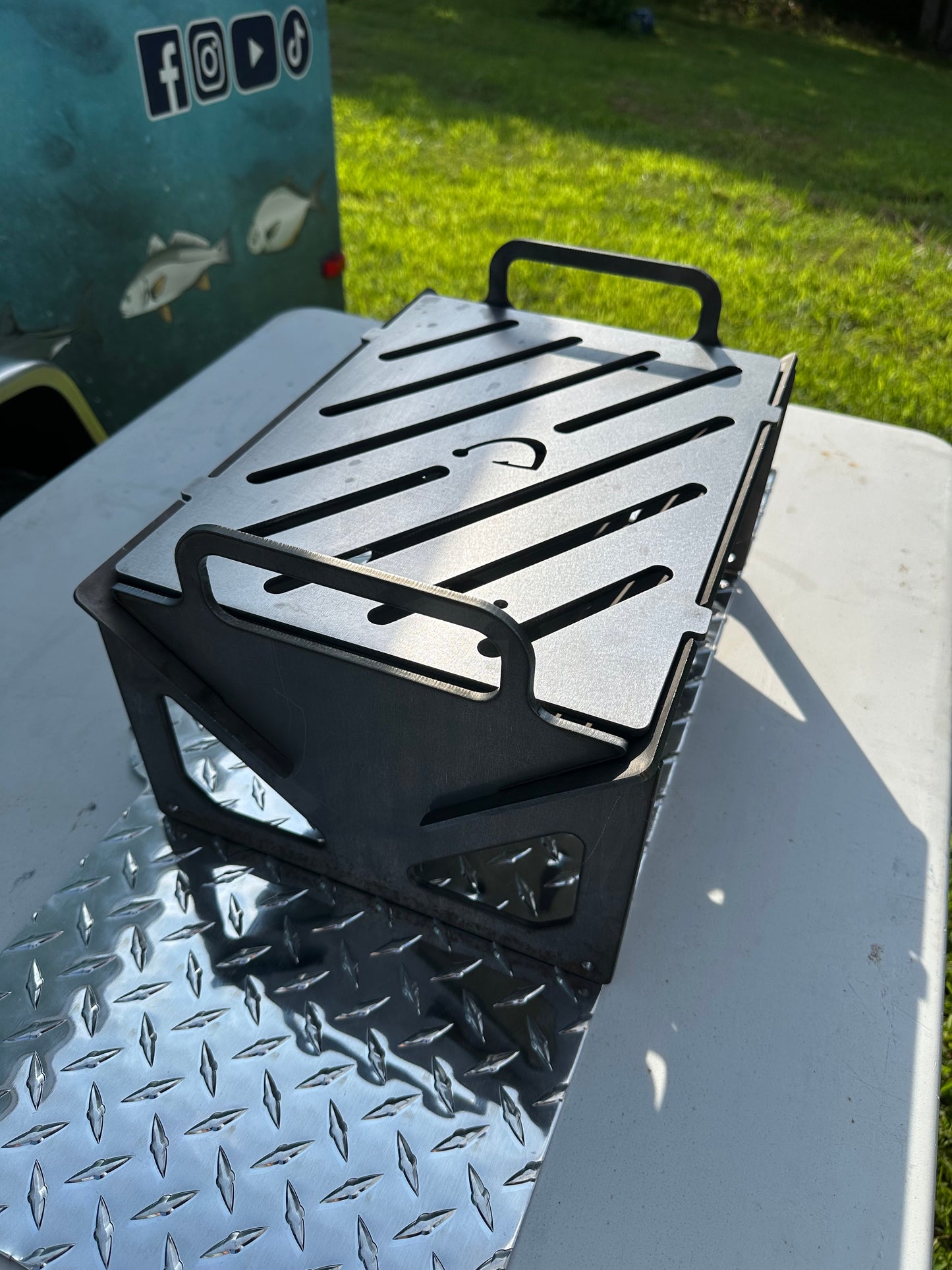 Striker Mini Flat Pack Grill