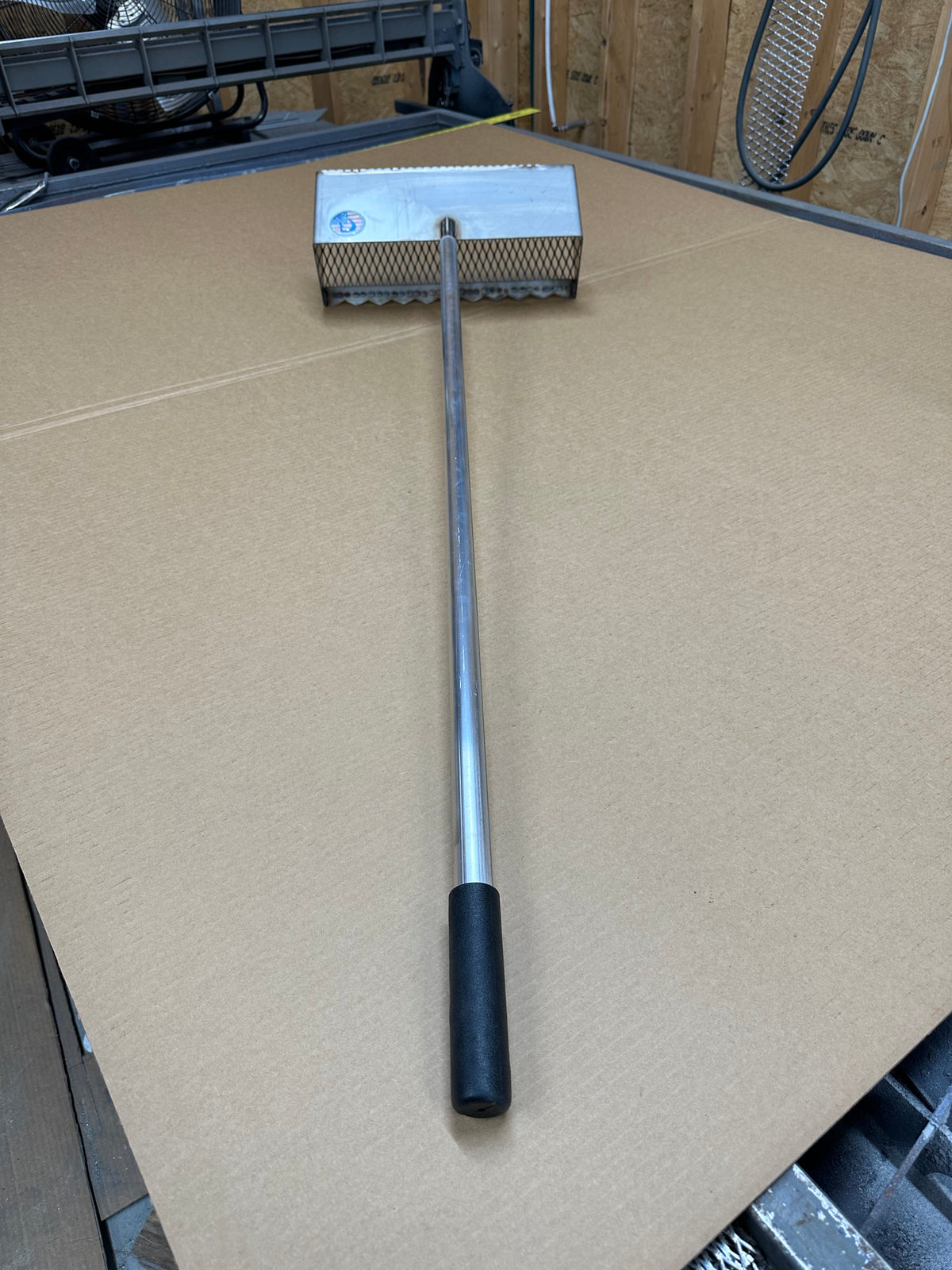Sand Flea Rake 16"