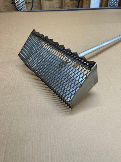 Sand Flea Rake 16"